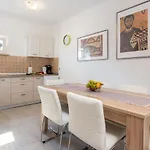 דירה Oliva פורץ