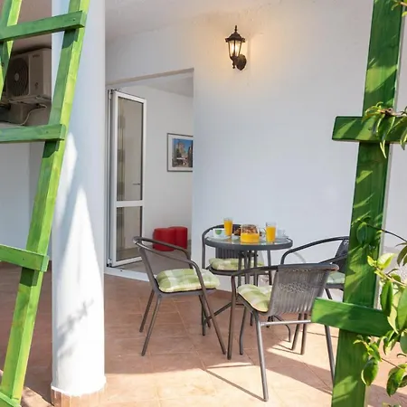 Oliva Apartment