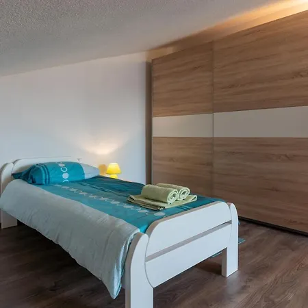 Apartment Oliva *