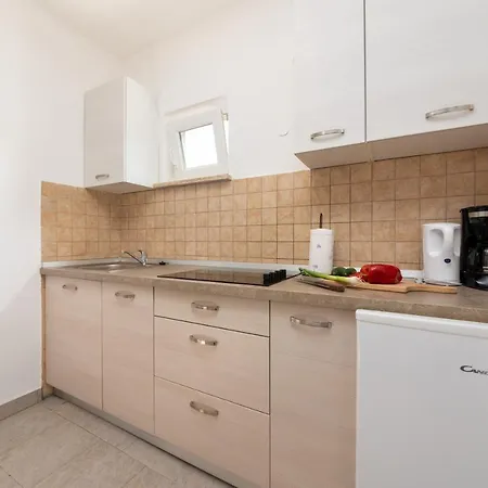 Oliva Apartman *